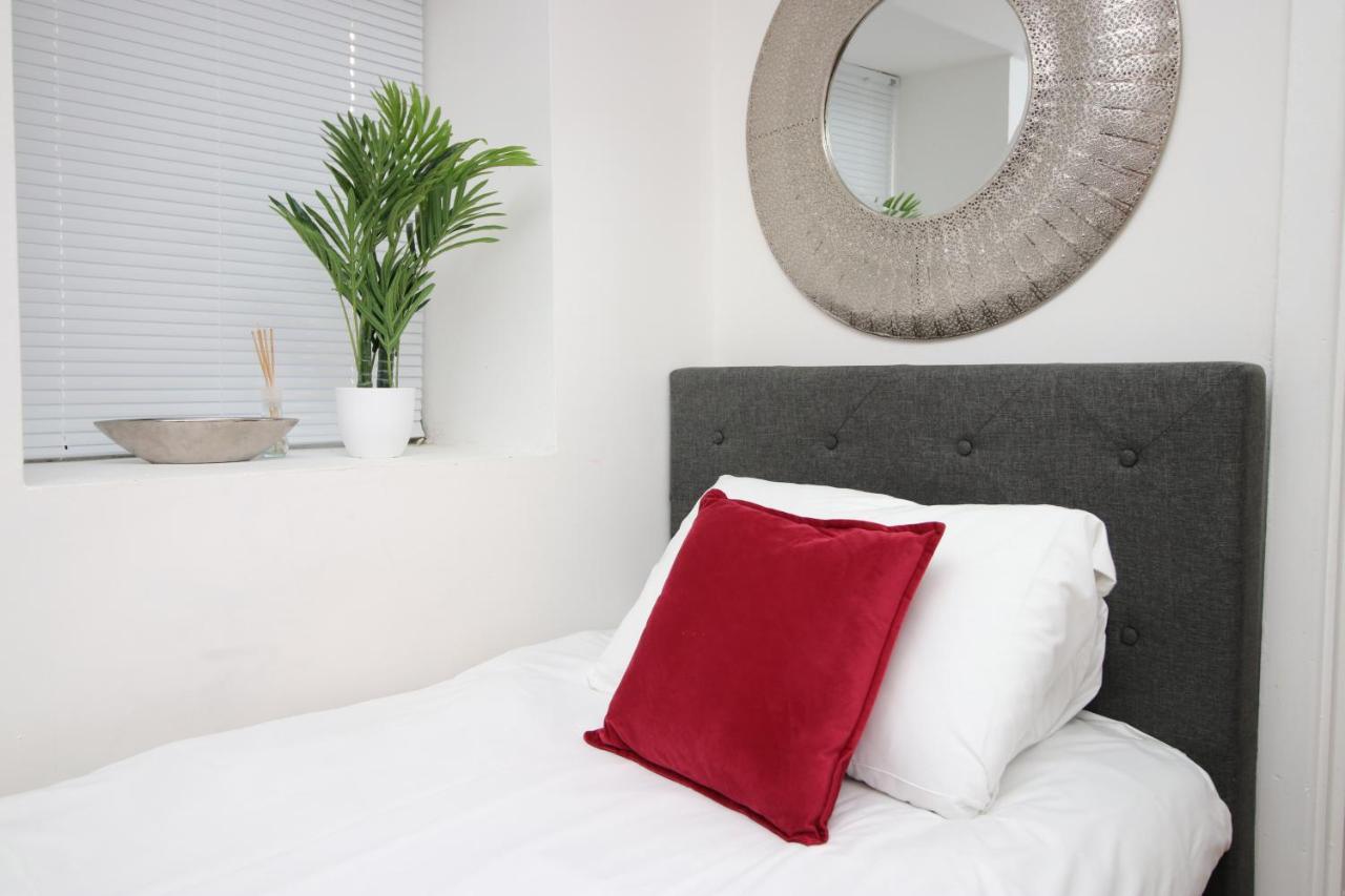 סוואנסי Lovely Studio Flat With Free Parking - Near To City Center מראה חיצוני תמונה